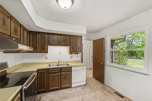 5184 Seville Dr, Englewood, OH 45322 - Photo 15
