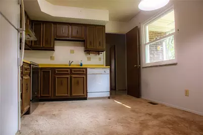 5184 Seville Drive, Englewood, OH 45322 - Photo 9