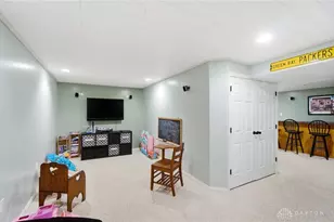 1675 Farrington Dr, Kettering, OH 45420 - Photo 33