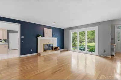 1511 Lindenhurst, Washington Twp, OH 45459 - Photo 5