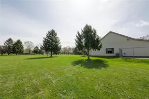 10535 Frederick Pike, Vandalia, OH 45377 - Photo 13