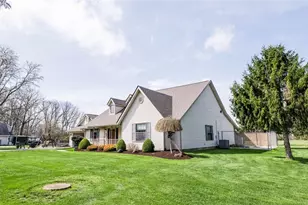 10535 Frederick Pike, Vandalia, OH 45377 - Photo 3