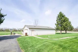 10535 Frederick Pike, Vandalia, OH 45377 - Photo 15