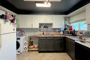 2449 Rulla Ct, West Carrollton, OH 45439 - Photo 3