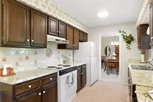 313 Towncrest Dr, Beavercreek, OH 45434 - Photo 11