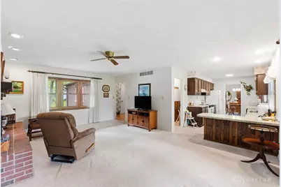 313 Towncrest Drive, Beavercreek, OH 45434 - Photo 7