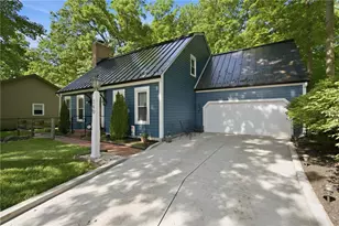 360 Locust View Way, Troy, OH 45373 - Photo 13