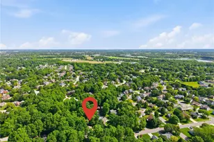 360 Locust View Way, Troy, OH 45373 - Photo 9