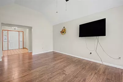 10619 Frederick Pike, Butler Twp, OH 45377 - Photo 9