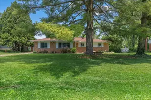 3042 Morningview Dr, Beavercreek, OH 45432 - Photo 1