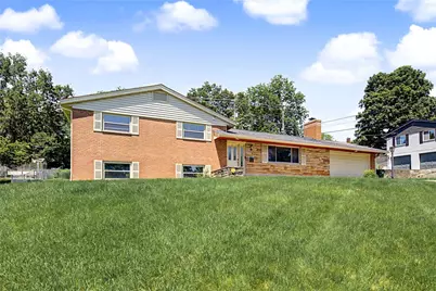 617 Stoneybrook Drive, Dayton, OH 45429 - Photo 1