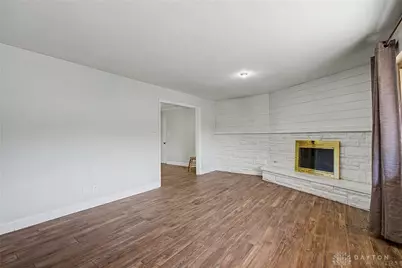 617 Stoneybrook Drive, Dayton, OH 45429 - Photo 9