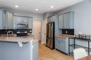 3366 Darbyshire Dr, Beavercreek, OH 45440 - Photo 13