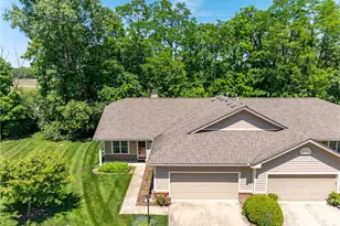 3366 Darbyshire Dr, Beavercreek, OH 45440 - Photo 35