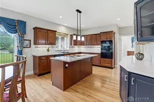 665 Southern Belle Blvd, Beavercreek, OH 45434 - Photo 17