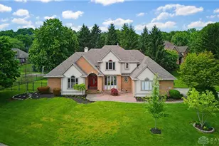 665 Southern Belle Blvd, Beavercreek, OH 45434 - Photo 3