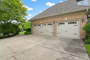 665 Southern Belle Blvd, Beavercreek, OH 45434 - Photo 7