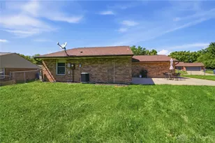 4818 Creeknoll Ct, Huber Heights, OH 45424 - Photo 7