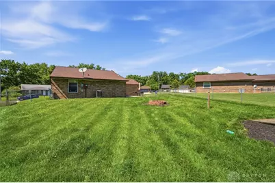 4818 Creeknoll Court, Huber Heights, OH 45424 - Photo 13