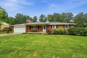 2779 Coldsprings Dr, Beavercreek, OH 45434 - Photo 3