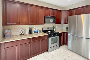 1687 Big Bear Dr, Washington Twp, OH 45458 - Photo 9