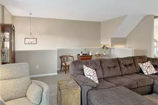1687 Big Bear Dr, Washington Twp, OH 45458 - Photo 9