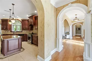 415 S Signature Dr, Beavercreek Twp, OH 45385 - Photo 11