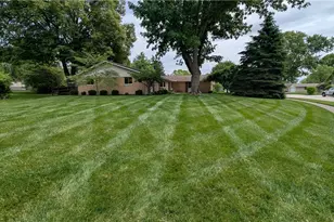 5686 Oak Valley, Kettering, OH 45440 - Photo 13