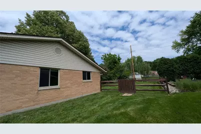 5686 Oak Valley, Kettering, OH 45440 - Photo 15