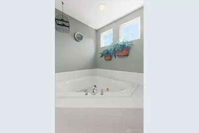 2942 Whispering, Beavercreek, OH 45431 - Photo 9