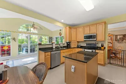 2942 Whispering, Beavercreek, OH 45431 - Photo 33