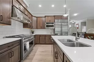 9509 Monaco Cir, Clearcreek Twp, OH 45458 - Photo 11