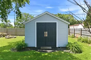 613 Weinland Dr, Bethel Twp, OH 45344 - Photo 11