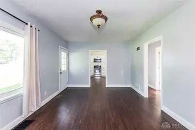 602 W Crescent Lane, Franklin, OH 45005 - Photo 7