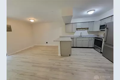 1104 Cambridge, New Carlisle, OH 45344 - Photo 7
