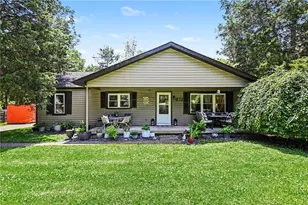 1261 Wallaby Dr, Beavercreek, OH 45432 - Photo 3