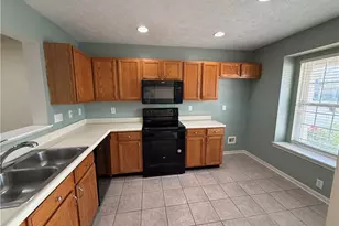 2452 Cabbage Key Dr, Miami Township, OH 45342 - Photo 7