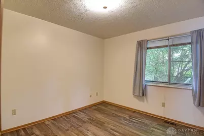 2724 Enterprise #C, Dayton, OH 45420 - Photo 13