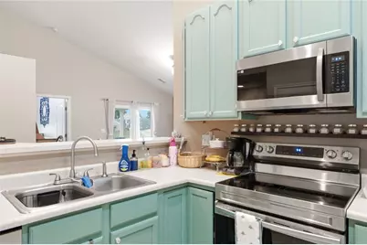 1468 Fairhill Court, Beavercreek Twp, OH 45385 - Photo 15