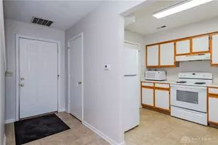 978 Irving Ave, Dayton, OH 45419 - Photo 7