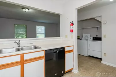 978 Irving Avenue, Dayton, OH 45419 - Photo 31