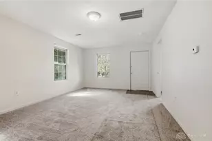 633 Neosha Ave, Springfield Twp, OH 45505 - Photo 5