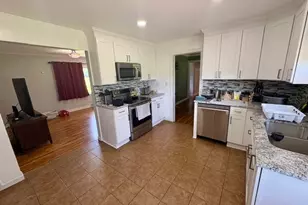 2648 S Burnett Rd, Springfield, OH 45505 - Photo 11