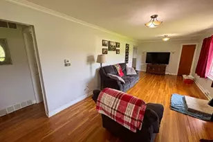 2648 S Burnett Rd, Springfield, OH 45505 - Photo 7