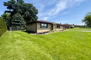 2648 S Burnett Rd, Springfield, OH 45505 - Photo 3