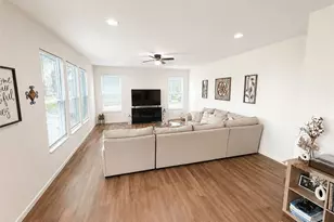 1100 Sarah Freeman Dr, Centerville, OH 45458 - Photo 13