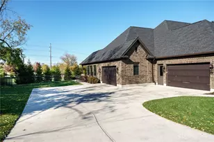 2442 Berkeley Ct, Clearcreek Twp, OH 45036 - Photo 7