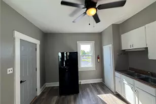 433 1/2 S Market St, Troy, OH 45373 - Photo 3