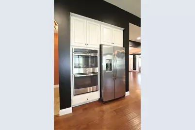 10509 Wallingsford Circle, Centerville, OH 45458 - Photo 9