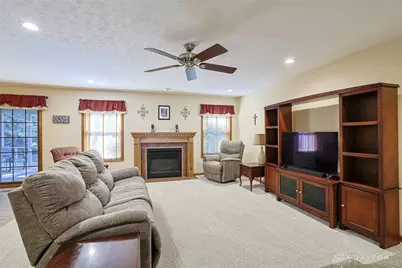 304 Chinkapin Circle, Englewood, OH 45315 - Photo 7